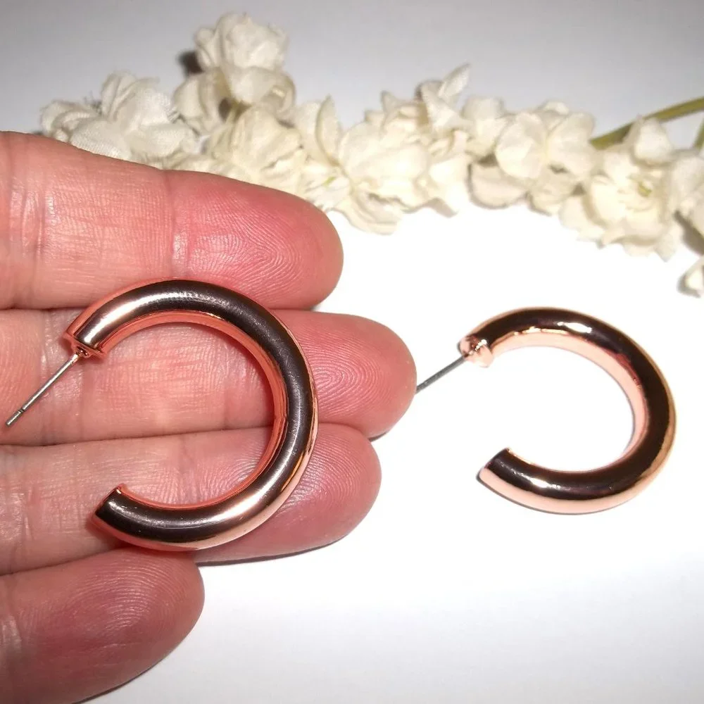 Rose Gold Hoop Earring 1 1/8 Inch Costume Jewelry Fashion Accessory Girl C264